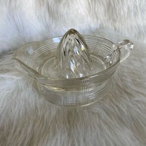 Vintage Depression Glass Reamer/Juicer